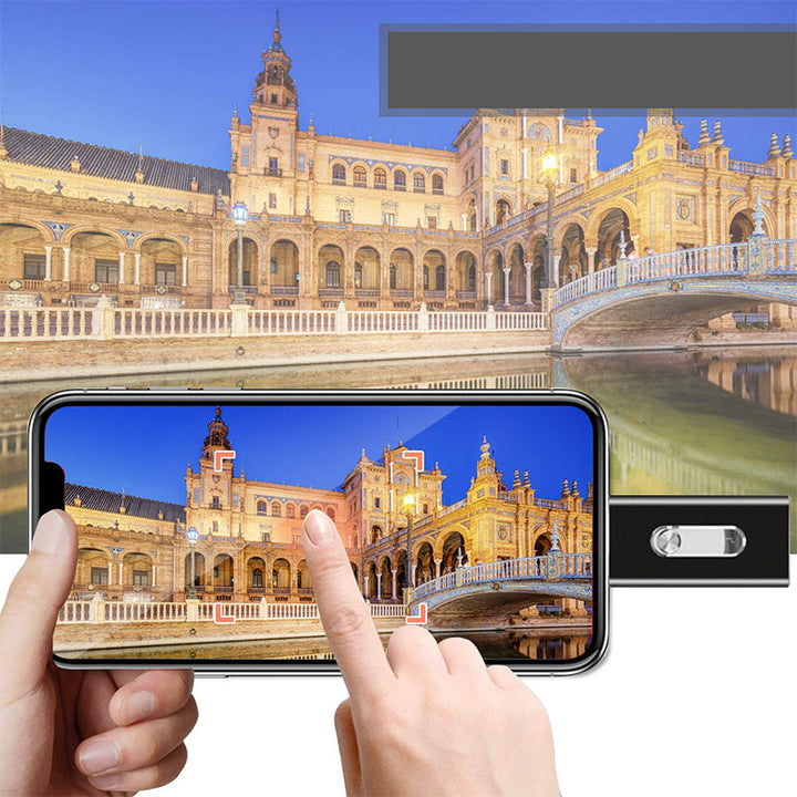 "3-i-1 flashenhet i polerad aluminium, kompatibel med iOS/Android/PC, elegant och funktionell design."