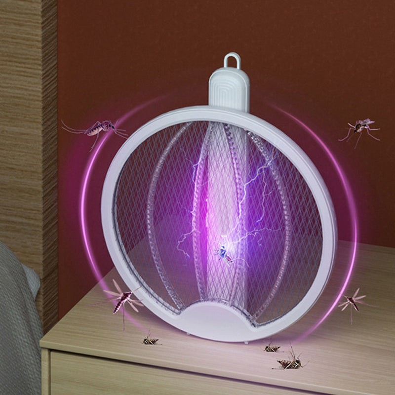 "4-i-1 elektronisk myggdödare med LED-ljus, väggmonterad och bärbar, i elegant svart design för effektiv myggkontroll."