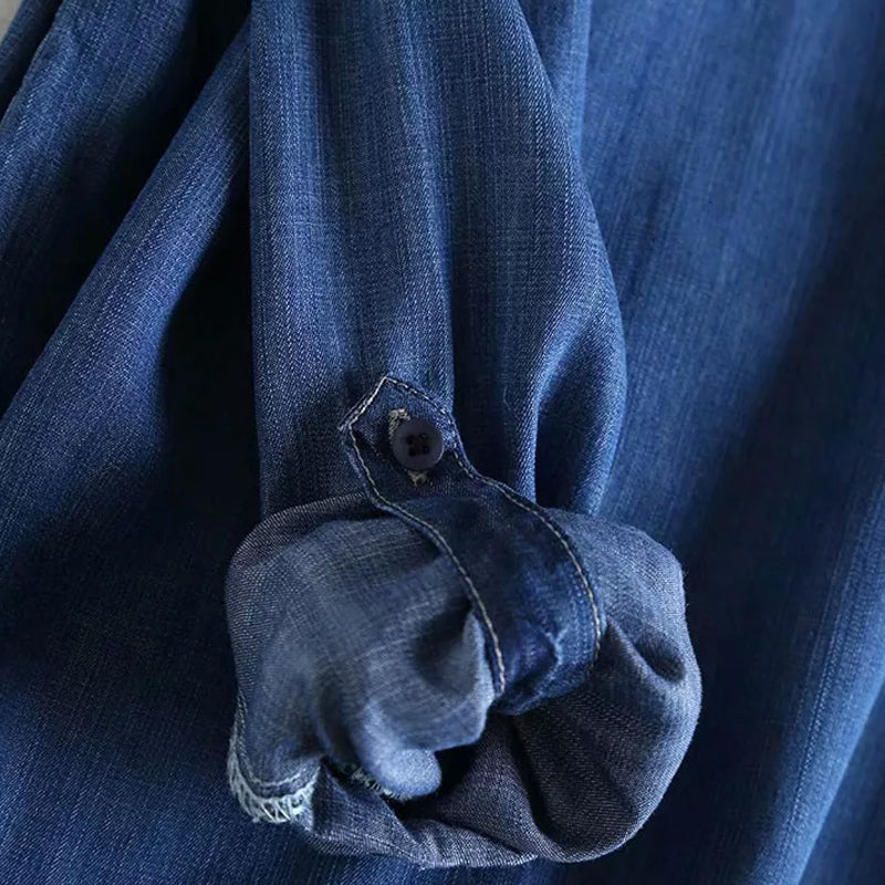 "Blå dam denimskjorta, långärmad med ficka, mjuk bomull, ledig stil, eleganta kragedetaljer, klassisk garderobsklassiker."