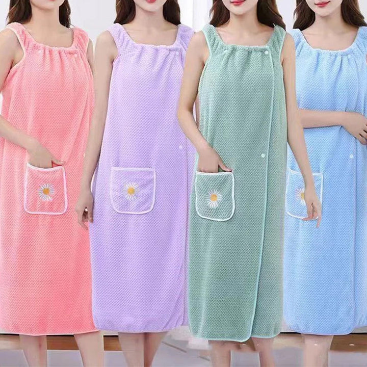 "Dambadrock, snabbtorkande, i lyxigt mjukt tyg och flexibelt designad för optimal komfort efter badet."