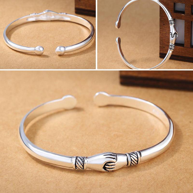 Damers S925 silverarmband med justerbar slinga och elegant design, perfekt för vänskap och alla tillfällen.