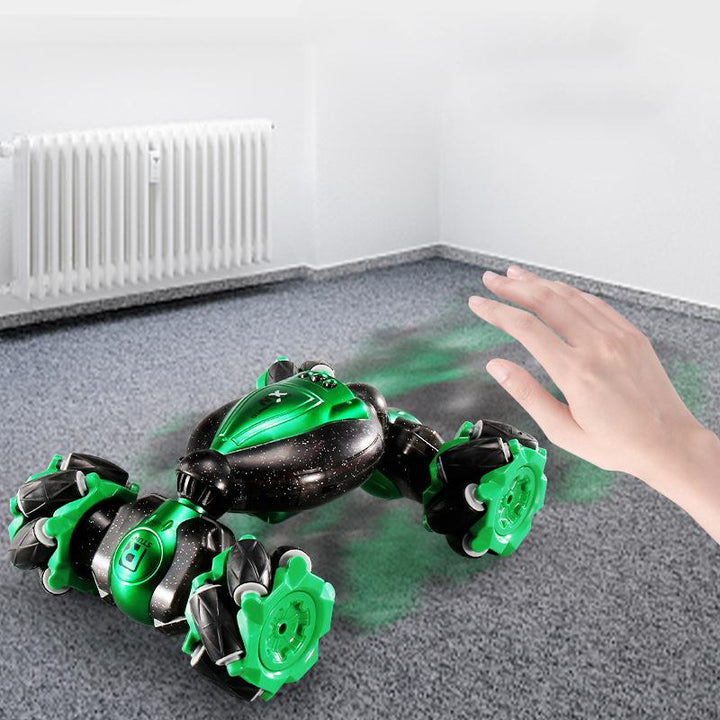 "Dubbelsidig offroad fjärrstyrd bil för barn, röd och blå, utför 360° rotationer och trick på alla terränger."