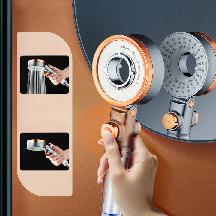 "Dubbelsidigt duschhuvud i krom med justerbart tryck, trefaldiga vattenlägen och klorreduktion, optimal för badrum."