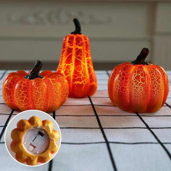 "Elegant Halloween Pumpalykta i resin, batteridriven, med klassiska element för unik spöklik hemmadekor."
