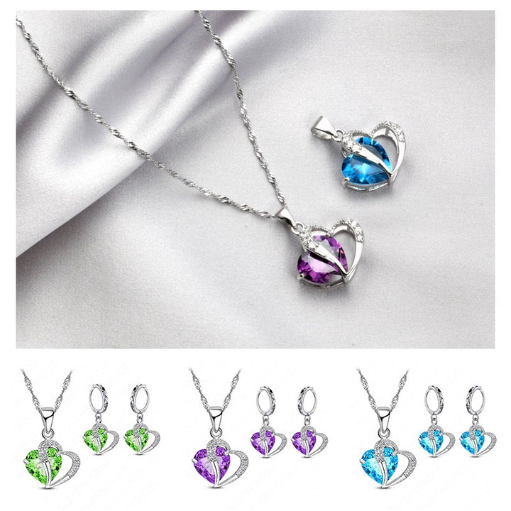 "Elegant hjärtformade zirkonsmycken set för kvinnor med halsband och örhängen i strålande kubiska zirkoner."