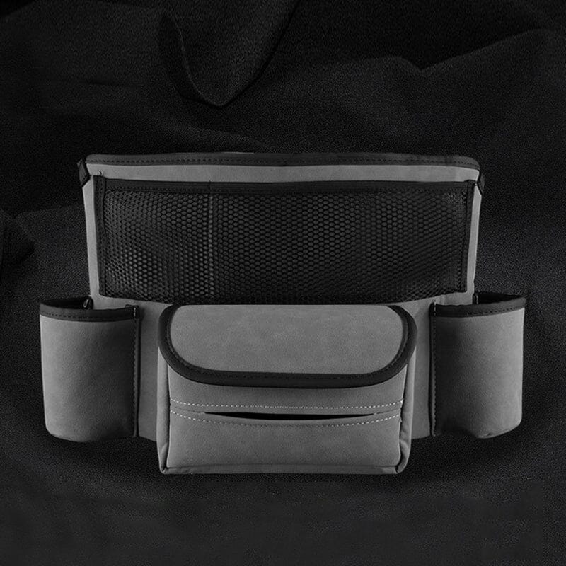 "Elegant läderbilförvaringsficka för säker körning, optimal för handväska och föremål, passar de flesta bilar."