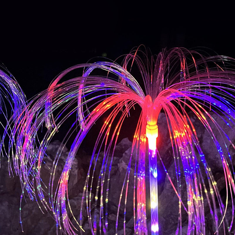 "Elegant solcellslampa för trädgården, färgbyte, vädertålig IP65-design, sju färger för unik nattatmosfär. 92x35 cm."