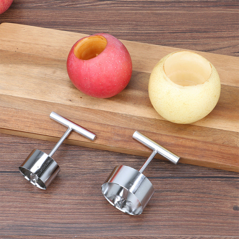 "Eleganta rostfria stål fruktkärnavskiljare med ergonomiskt handtag, perfekt för snabb och enkel fruktberedning i köket."