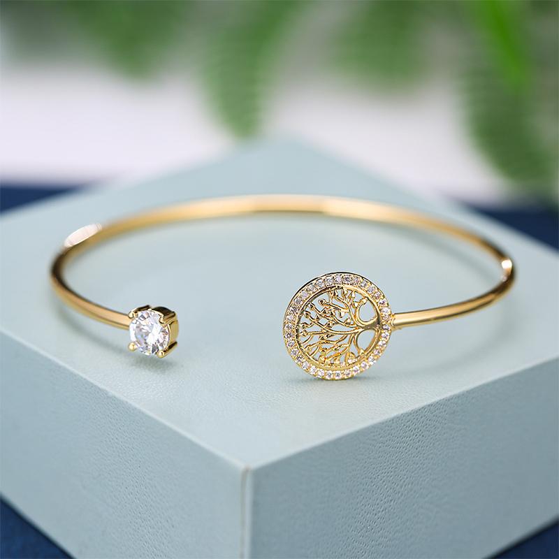 "Eleganta zirkonarmband för kvinnor i gyllen, roséguld, vitt guld, symboliserar livets värme och eviga stil."