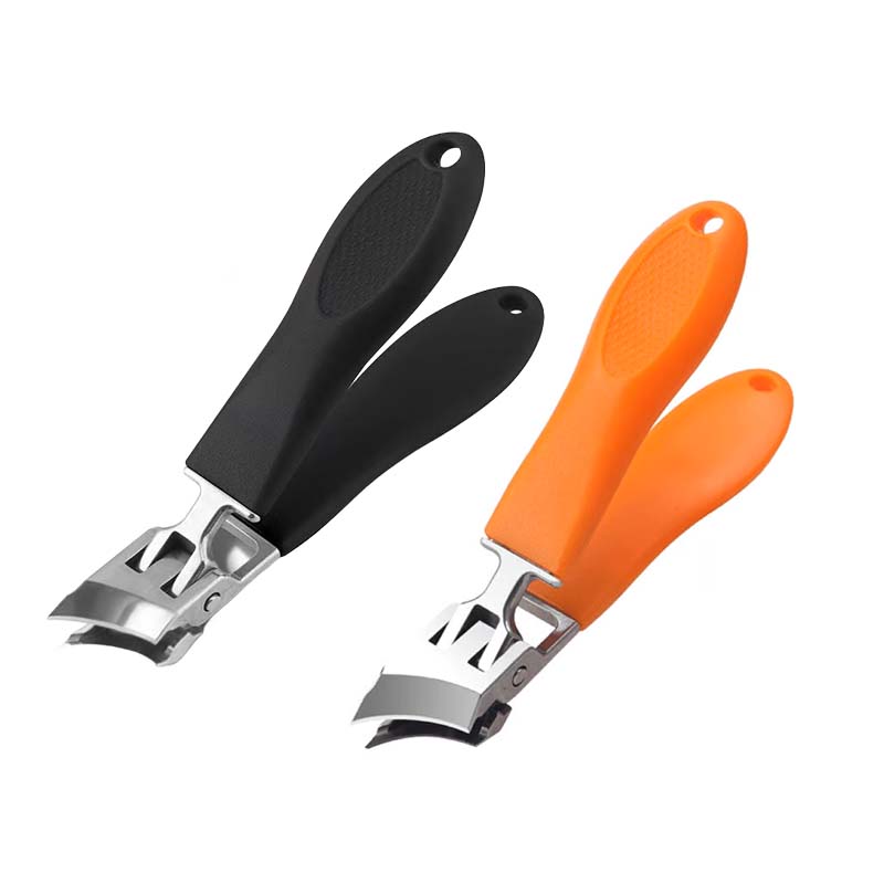 Ergonomisk antistänk nagelklippare i rostfritt stål med bred käköppning och snedställd skäregg, bekvämt handtag.