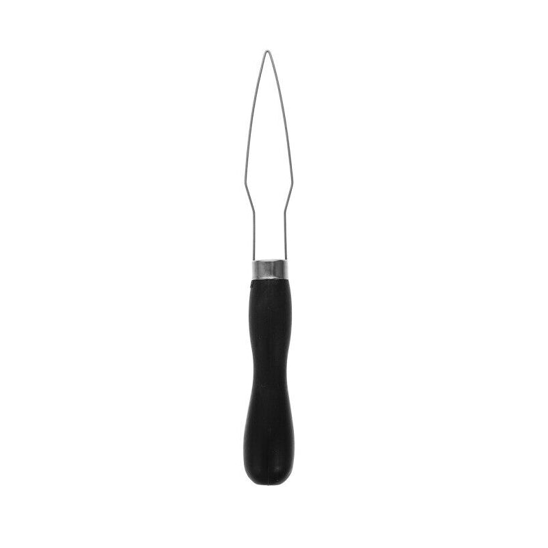 "Ergonomisk knappkrok i metall med pekfingeröppning för enkel knapphantering, idealisk för begränsad fingerfärdighet."