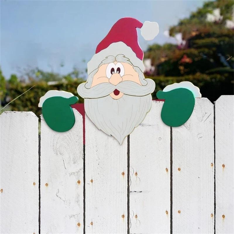 "Färgglad julstaketdekoration med älgar och snögubbar för utomhusbruk, ger trädgården festlig julstämning."