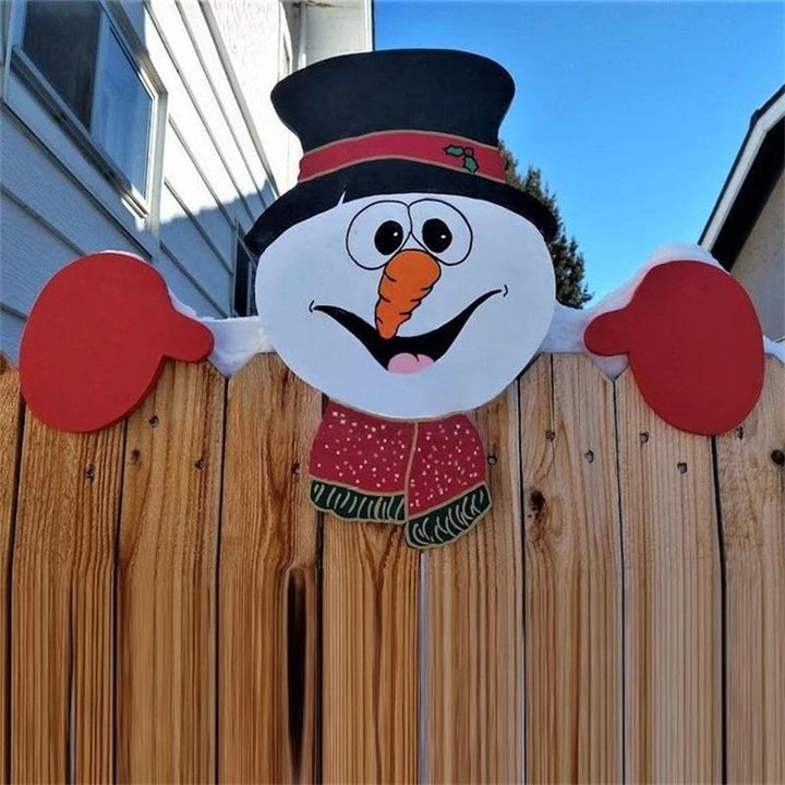 "Färgglad julstaketdekoration med älgar och snögubbar för utomhusbruk, ger trädgården festlig julstämning."
