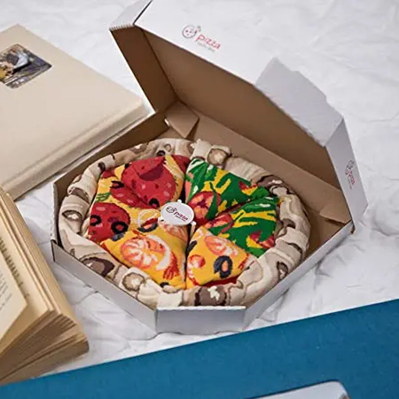 "Färgglada pizza-strumpor, 4-pack, i kreativ pizzakartong för vuxna. Accessoar för lekfull stil och personlig uttryck."