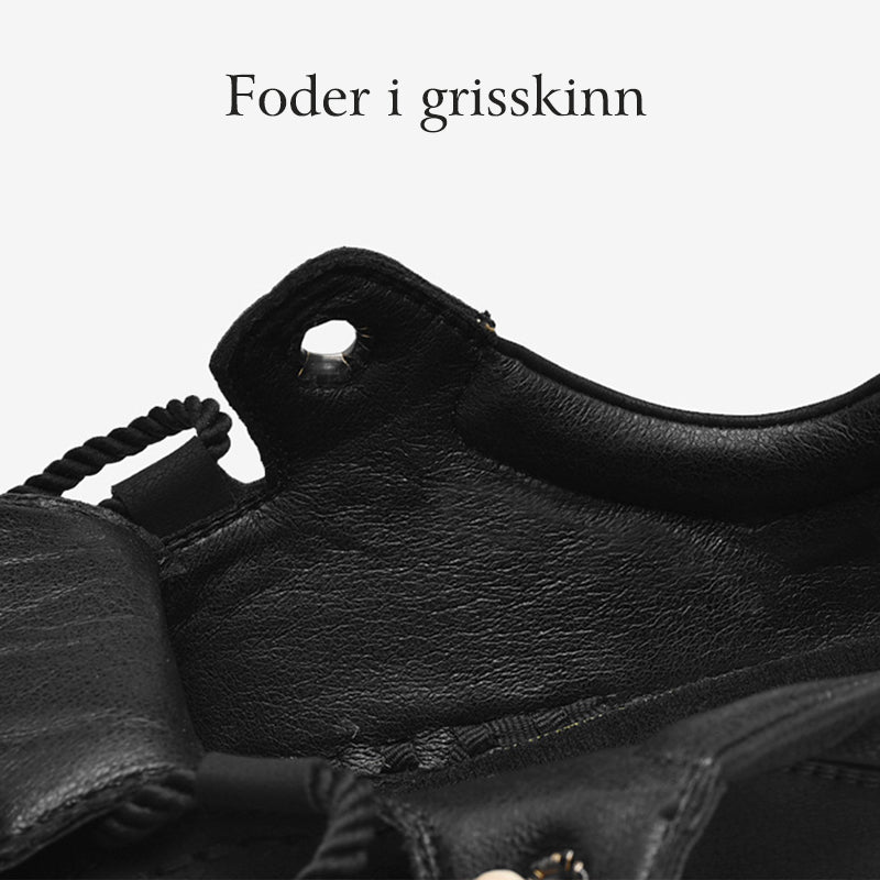 "Handgjorda herrskor i mikrofiber med rund tå och snörning, andningsbart foder, slitstark gummisula för vår och höst."