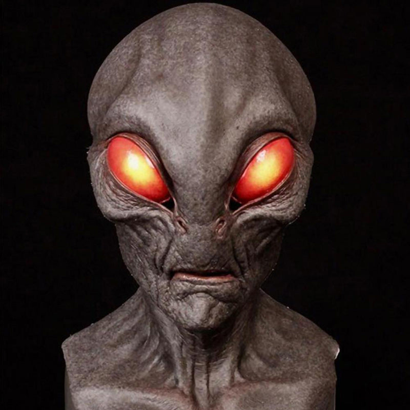"Handmålat främmande ansiktsskydd för Halloween, detaljerat realistiskt utseende, skrämmande mask för kostymer."