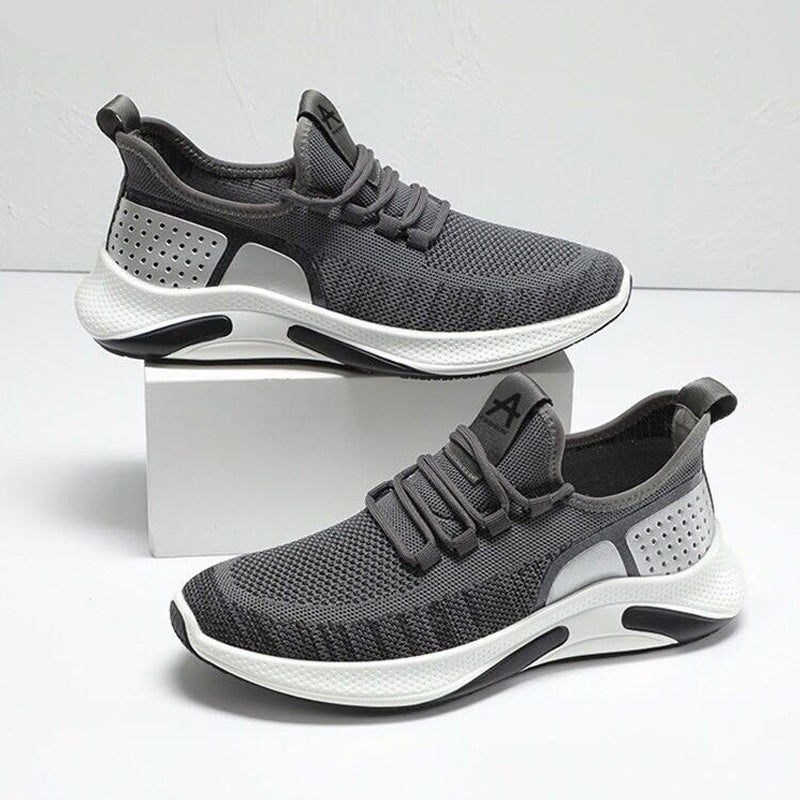 "Herr lättviktsneakers i färgglatt mönster, andningsbart meshtyg och minnesskum-innersula för komfort och stil."