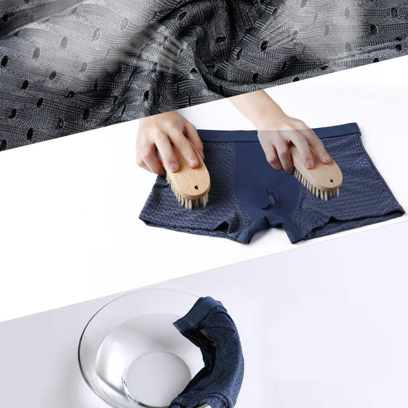 "Herrar Andningsbar Ice Silk Boxer Shorts i ljusblått med låg midja, mjukt bambutyg, ventilerad design för optimal svalka."