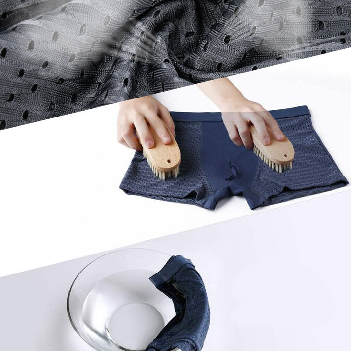 "Herrar Andningsbar Ice Silk Boxer Shorts i ljusblått med låg midja, mjukt bambutyg, ventilerad design för optimal svalka."