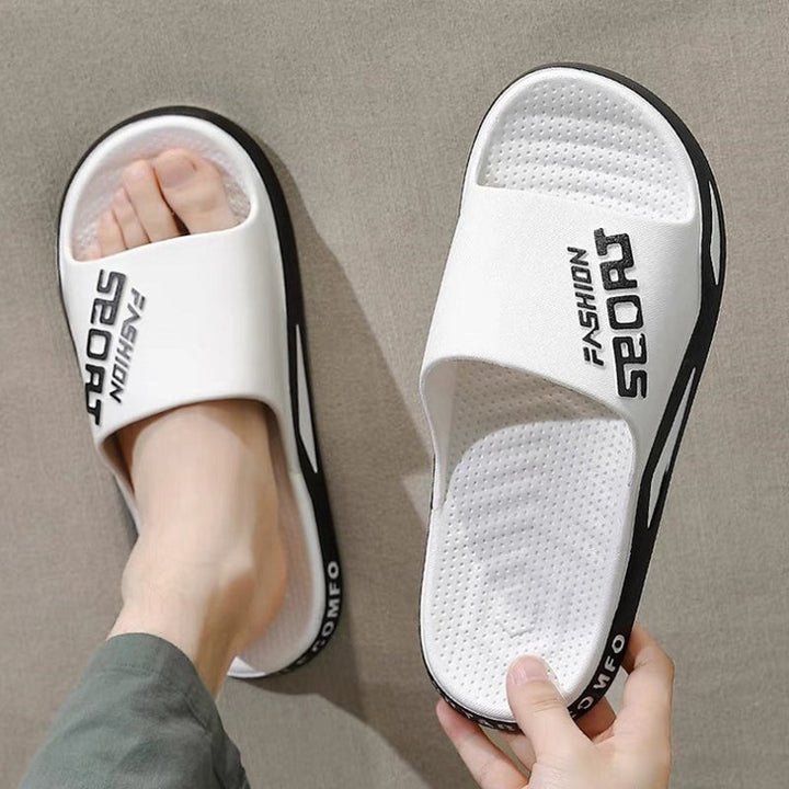 "Herrar sportiga sandaler i PVC med halkfritt grepp, svart och blå design, perfekta för sommar och strandutflykter."