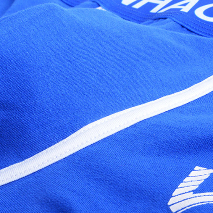 "Herrboxershorts i mittmidja, elastisk passform, mjuk bomullsblandning. Finns i färger: blå, vit, röd, svart, orange."