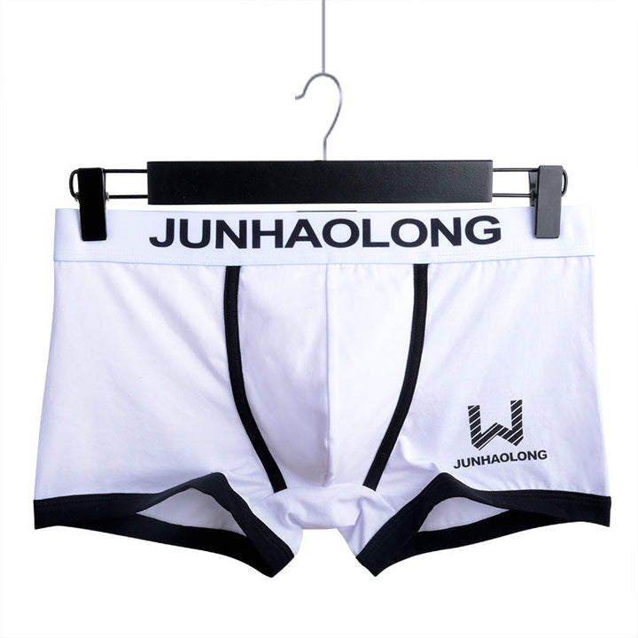 "Herrboxershorts i mittmidja, elastisk passform, mjuk bomullsblandning. Finns i färger: blå, vit, röd, svart, orange."