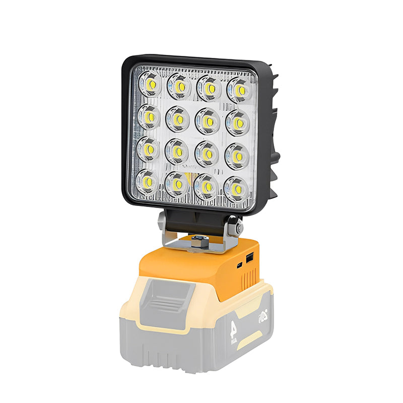 "Högpresterande 18W LED-arbetslampa, robust design, 16 LED-pärlor, bred strålvinkel, idealisk för utomhusarbete."