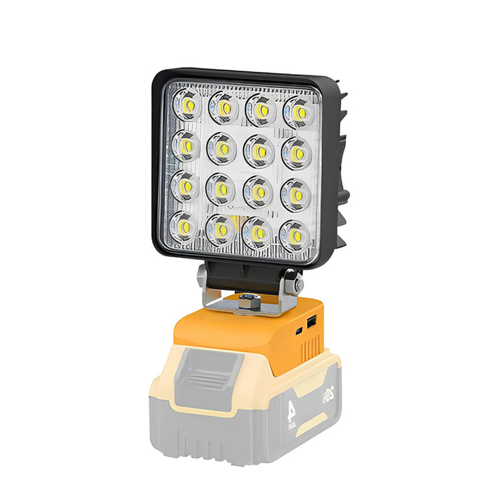 "Högpresterande 18W LED-arbetslampa, robust design, 16 LED-pärlor, bred strålvinkel, idealisk för utomhusarbete."