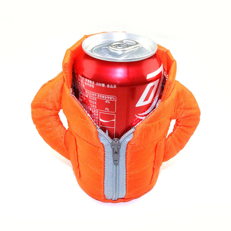 "Innovativ dryckesjacka, värmeisolerande design, färger blå, orange, rutig, röd, svart, för kalla drycker, accessoar"