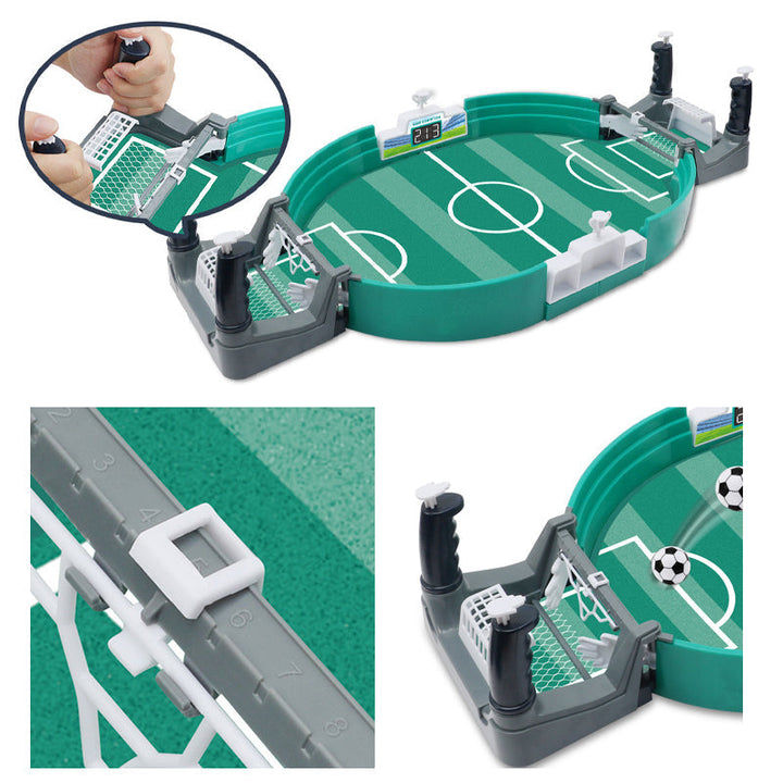 Interaktivt bordfotbollsspel för familjen, grön plast, närbild av planen och spelare, främjar motorik och samspel.