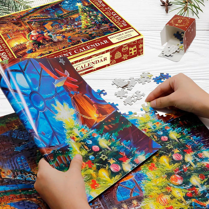 "Julpussel adventskalender med dagliga pusselbitar, bild av färgglada 1008-bitars pusselbitar mot röd bakgrund."