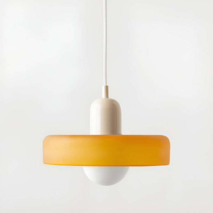 Justerbar glaslampa, taklampa, elegant design. Mjukt ljus, modern inredning.