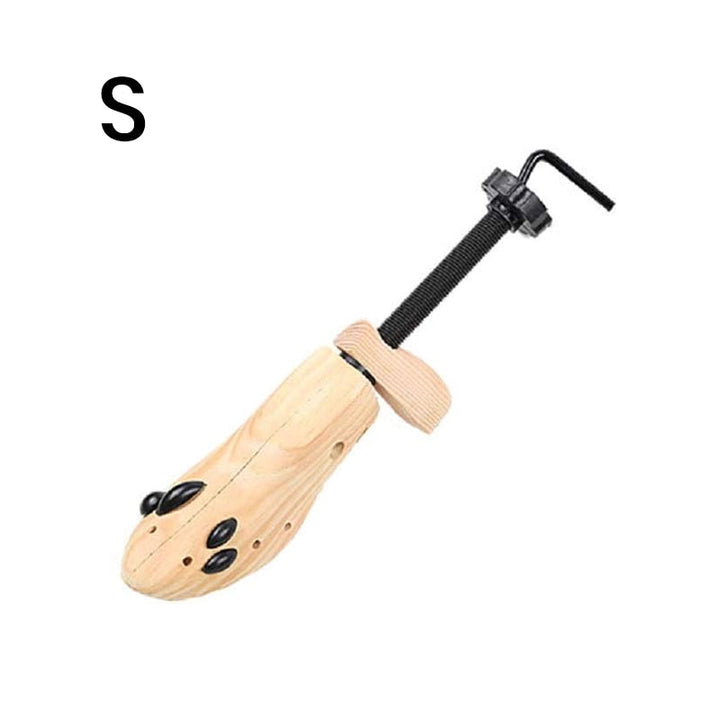 Justerbar skobår i naturligt trä med elegant yta. Passar alla skotyper och justeras för optimal passform.