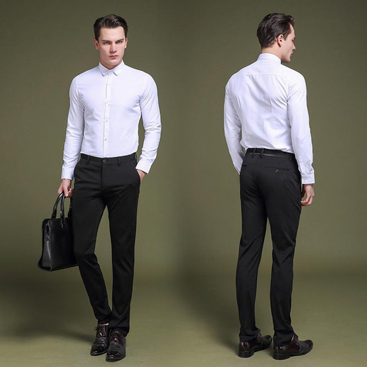 "Klassiska herrchinos framifrån, superstretch i bomull/spandex, bekväm passform, mångsidig stil för alla tillfällen."