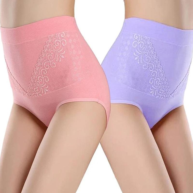 "Kvinnors slim-fit spetsunderkläder i elegant spets med brett midjeband, lyser rosa nyans, design för komfort och stil."