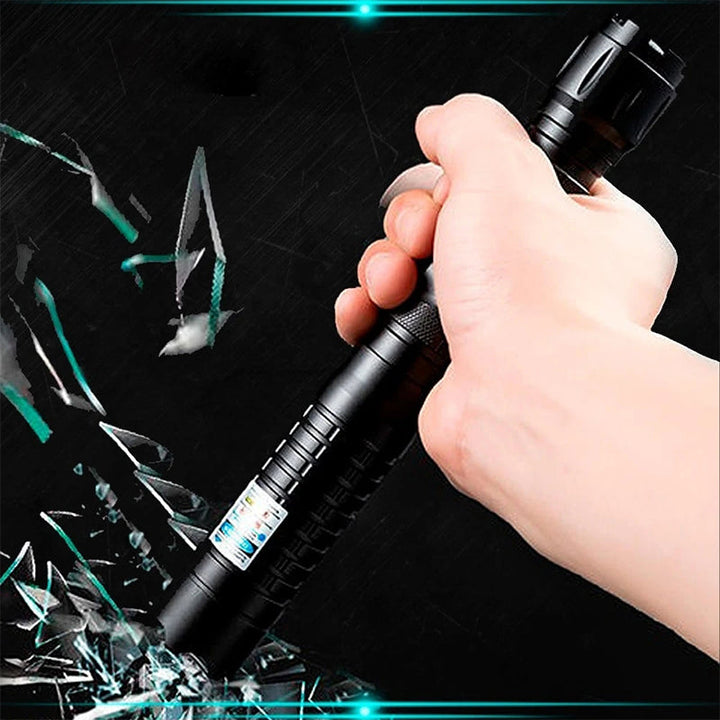 "Laserpekare för utomhusbruk med elegant aluminiumdesign, vattentät och kompakt, idealisk för äventyr."