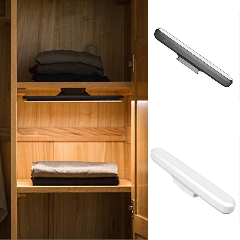 "Magnetisk uppladdningsbar bordslampa, kompakt design, magnetfot, justerbara ljusnivåer, svart eller vit färg."