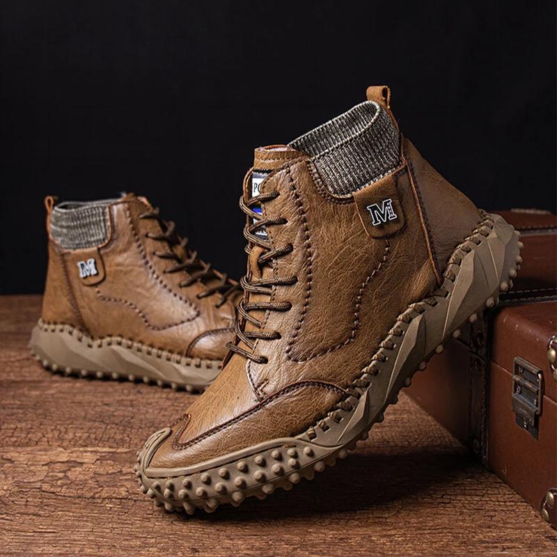 "Män retro PU-läder ankelstövlar, bruna med snörning och rund tå, halkfria gummisula. Eleganta för höst och vinter."