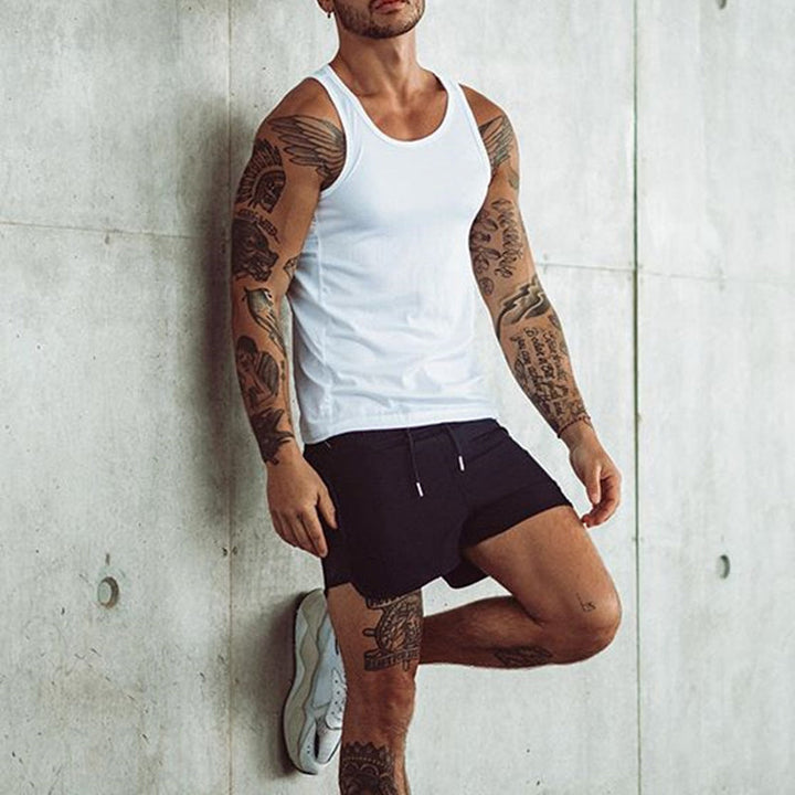 "Mäns andningsbara sommarmesh shorts i flera färger, lätt meshmaterial, två fickor, ideal för strand och träning."