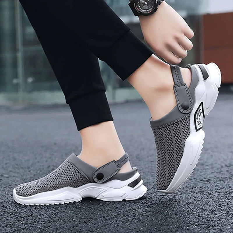 "Ortopediska sommarsandaler för män med justerbar rem, brun färg; elegant design med andningsbara material"