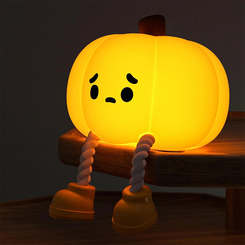 Pumpaformad silikonlampa för Halloween, nattbelysning. Mjuk klämvänlig design för barn och vuxna. Justerbar ljusstyrka.