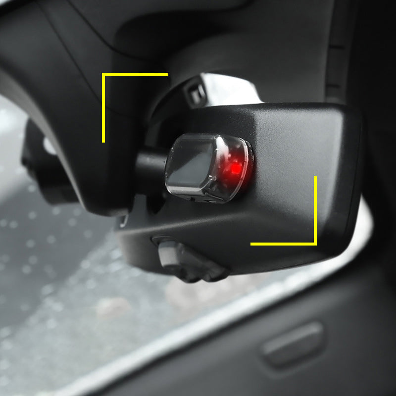 "Röd och blå soldriven LED stöldskyddslampa för bil, kompakt design, lätt att installera och mängder med ljusstyrka."