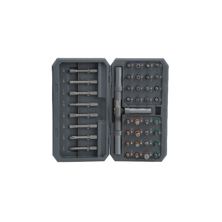 "Sats med 24 magnetiska skruvmejselhuvuden, snabbt växlande handtag, robust aluminium, perfekt för DIY-projekt."