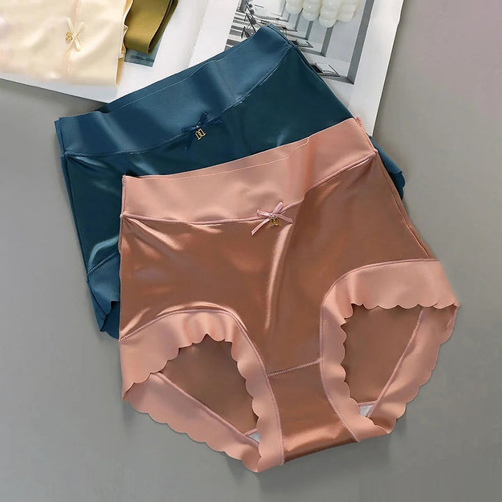 Silkeslena medelhöga satinunderkläder för kvinnor, elegant design i sidenmaterial med icke-rullande kanter.