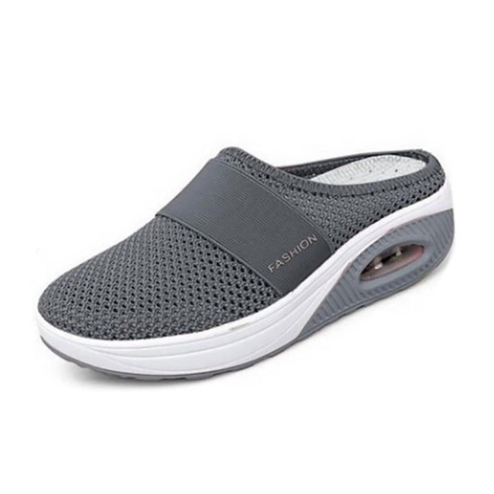 "Snygga och bekväma scroll_slingback sandaler i mesh för kvinnor, platt design med andningsbart material. Perfekt för sommare