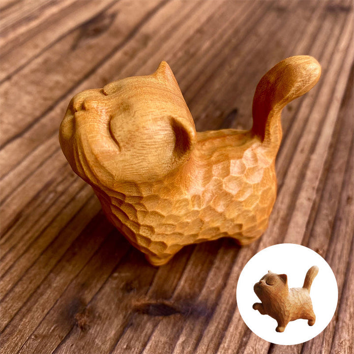 "Söt handgjord träkatt skulptur 5cm, elegant linjer, detaljarbete i buxbom, perfekt dekorationsaccessoar."