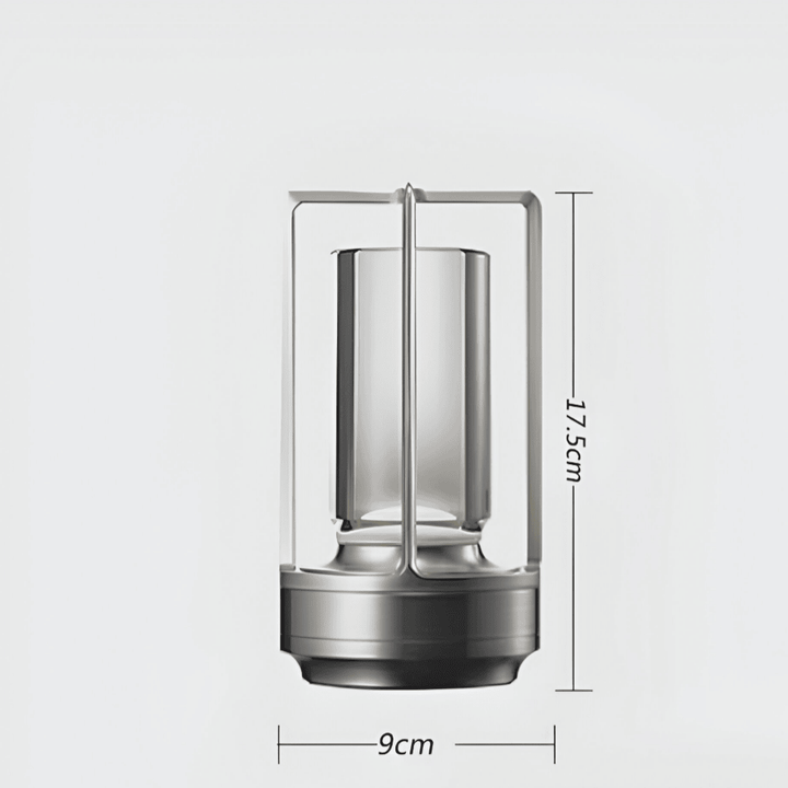Stilren, vattentät bordslampa. Portabel, elegant design för inom- & utomhusbruk.
