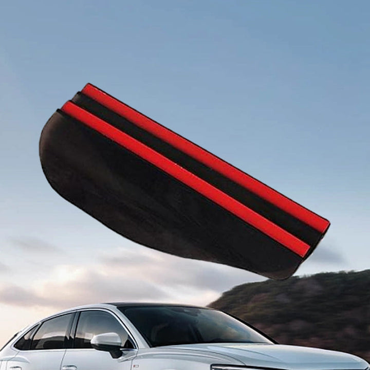 "Svart och transparent regnskydd för bilbakspegel, skyddar mot repor och förbättrar sikt under alla väderförhållanden."