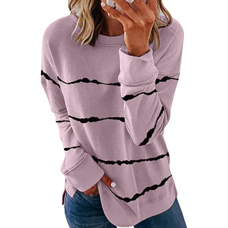 "Tie-dye randig unisex långärmad t-shirt i bomull med rund hals och färgglatt mönster, perfekt för avslappnad stil."