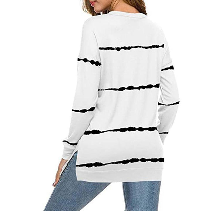 "Tie-dye randig unisex långärmad t-shirt i bomull med rund hals och färgglatt mönster, perfekt för avslappnad stil."